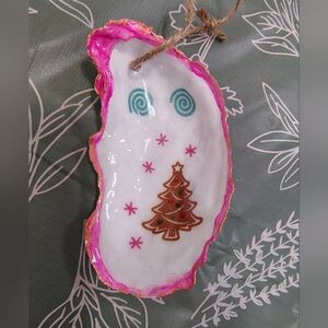 Christmas oyster ornament